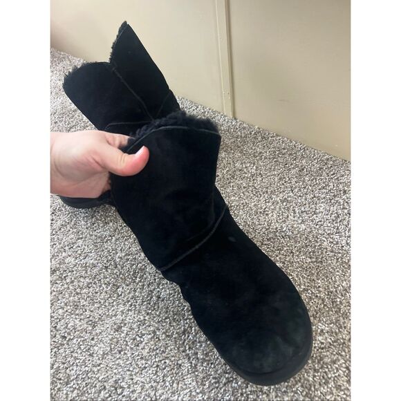 Black Ugg Boots Woman’s Size 8 Flawed Marks Stains Deformed - Picture 4 of 16